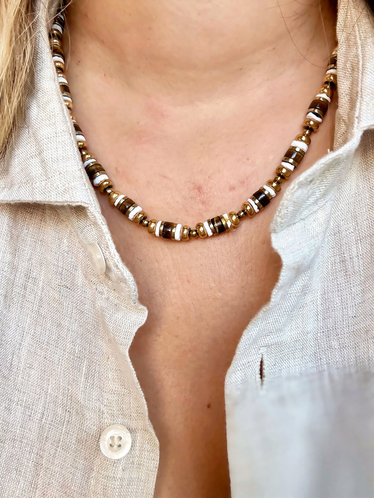 Collier SIENNA — DUNE – Œil de tigre & coquillage