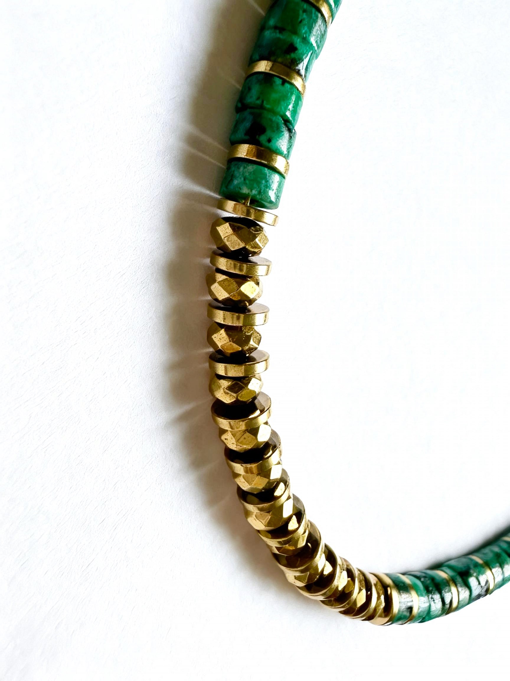 Collier CALYPSA – Turquoise africaine & hématite dorée