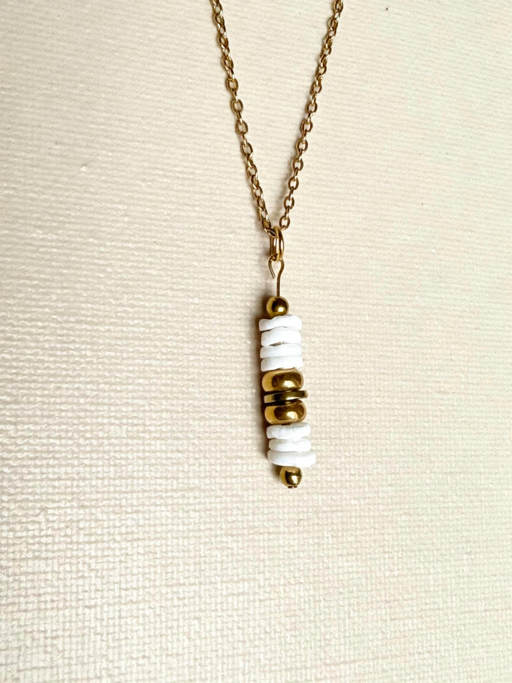 Collier pendentif Soléa - nacre & hématite