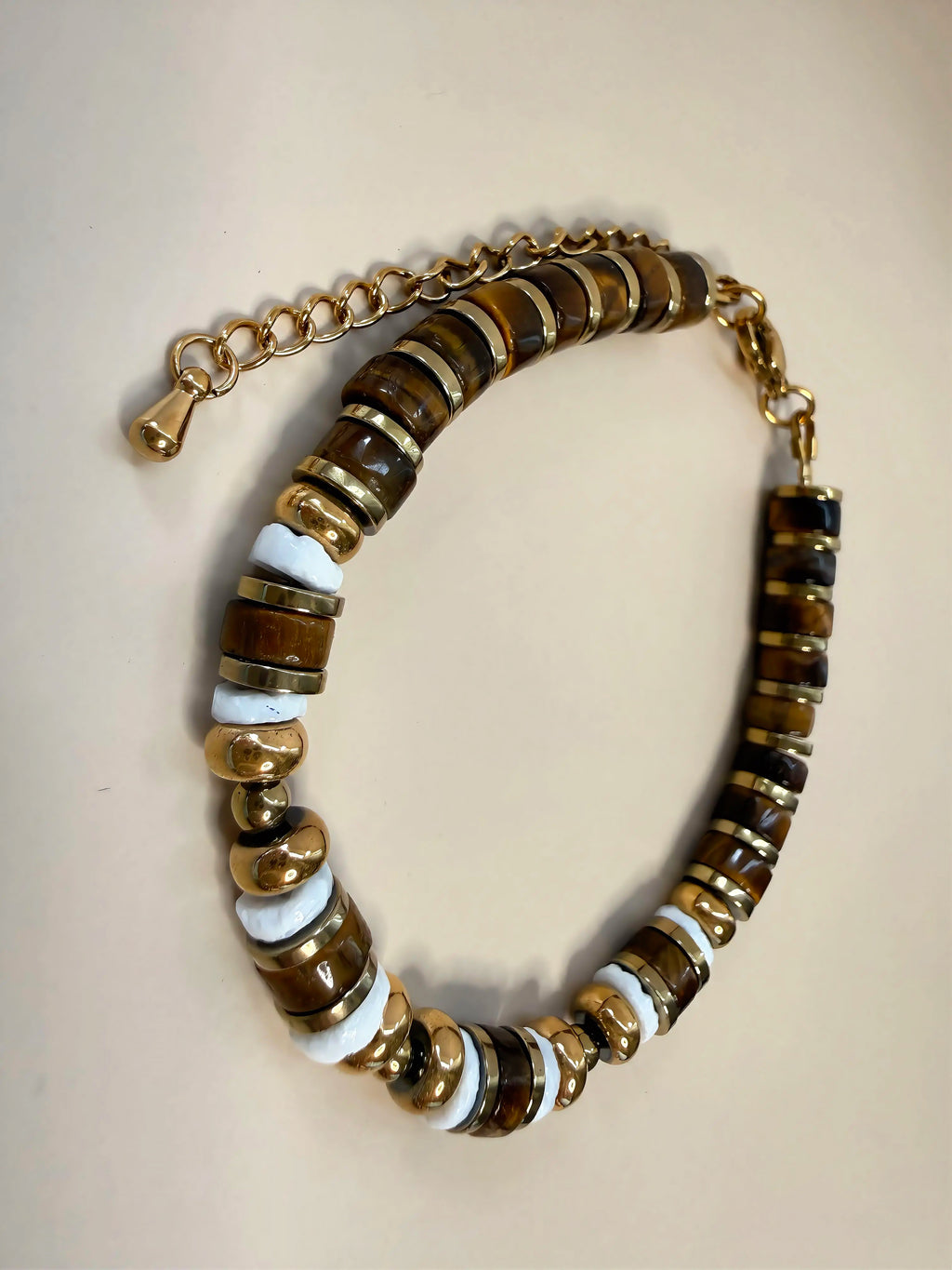 Bracelet SIENNA — DUNE – Œil de tigre & coquillage